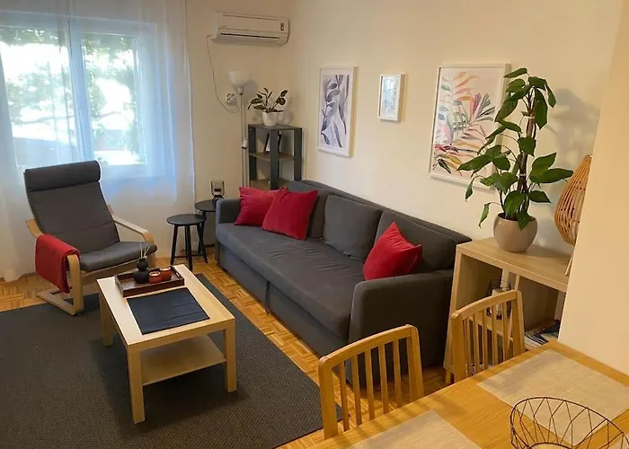 Ok Apartment-Cosy And Peaceful Spot With Private Parking