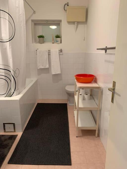 Ok Apartment-cosy And Peaceful Spot With Private Parking Apartment