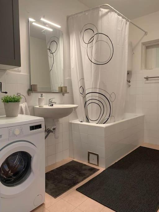 Ok Apartment-cosy And Peaceful Spot With Private Parking