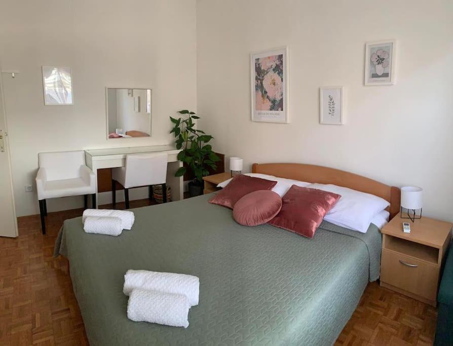 Ok Apartment-cosy And Peaceful Spot With Private Parking Apartment Dubrovnik